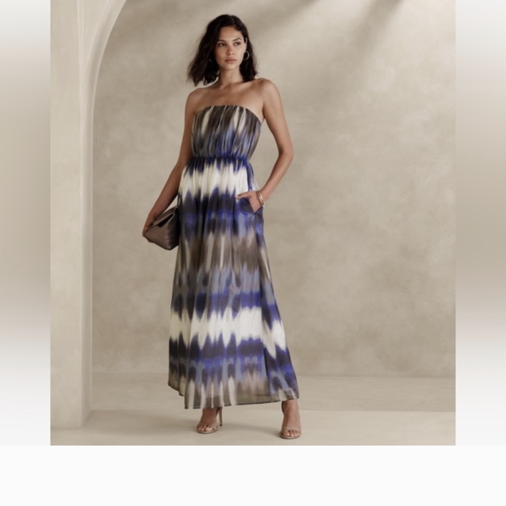 Banana Republic Blue and White Strapless Maxi Sundress